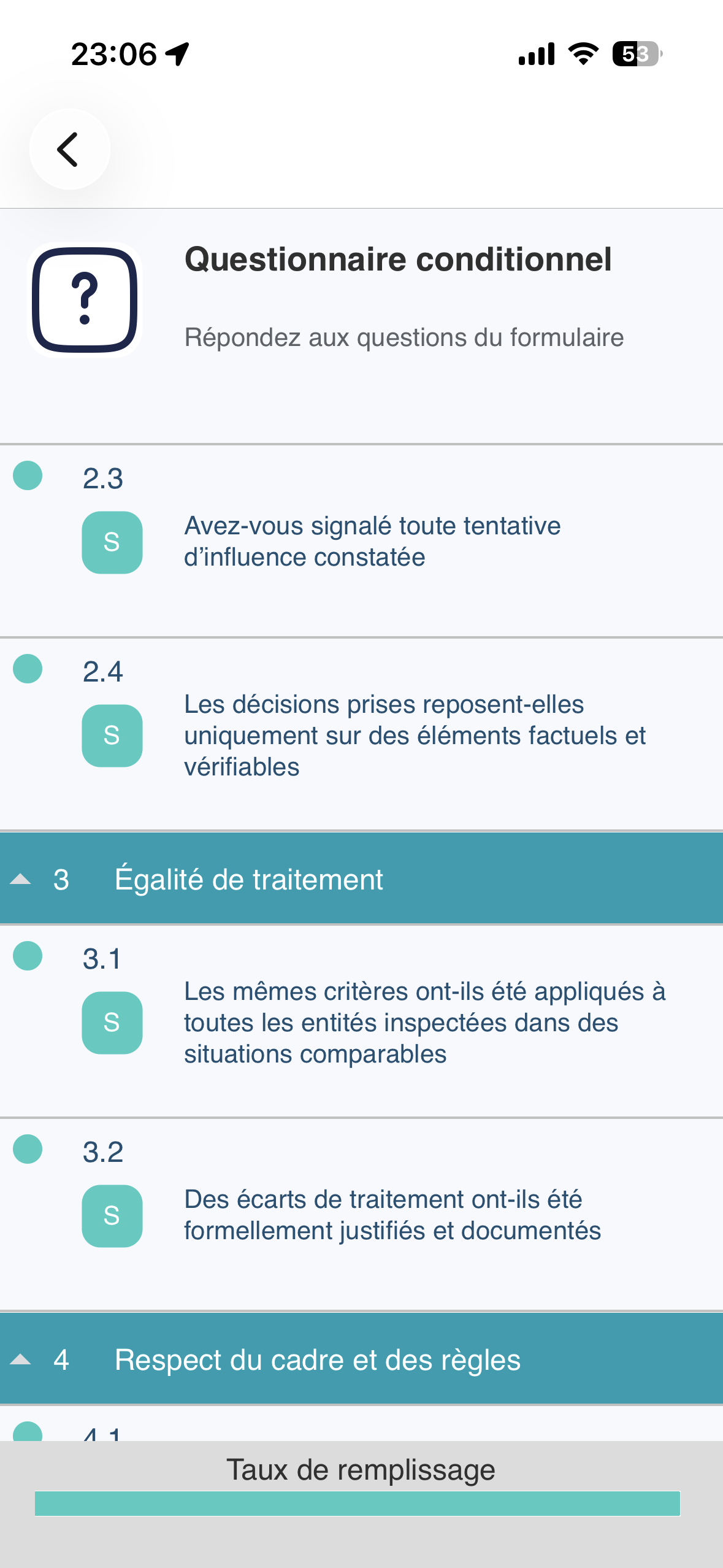 Questionnaire conditionnel Iperya Collect avec questions et observations